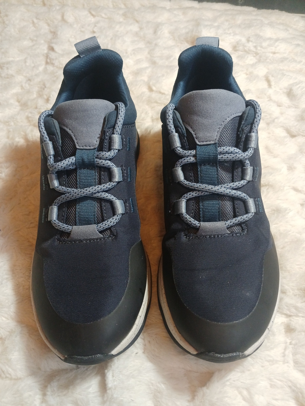 Clarks Collection Jaunt Lace Water Resistant Walking Shoes In Navy Size 9.5